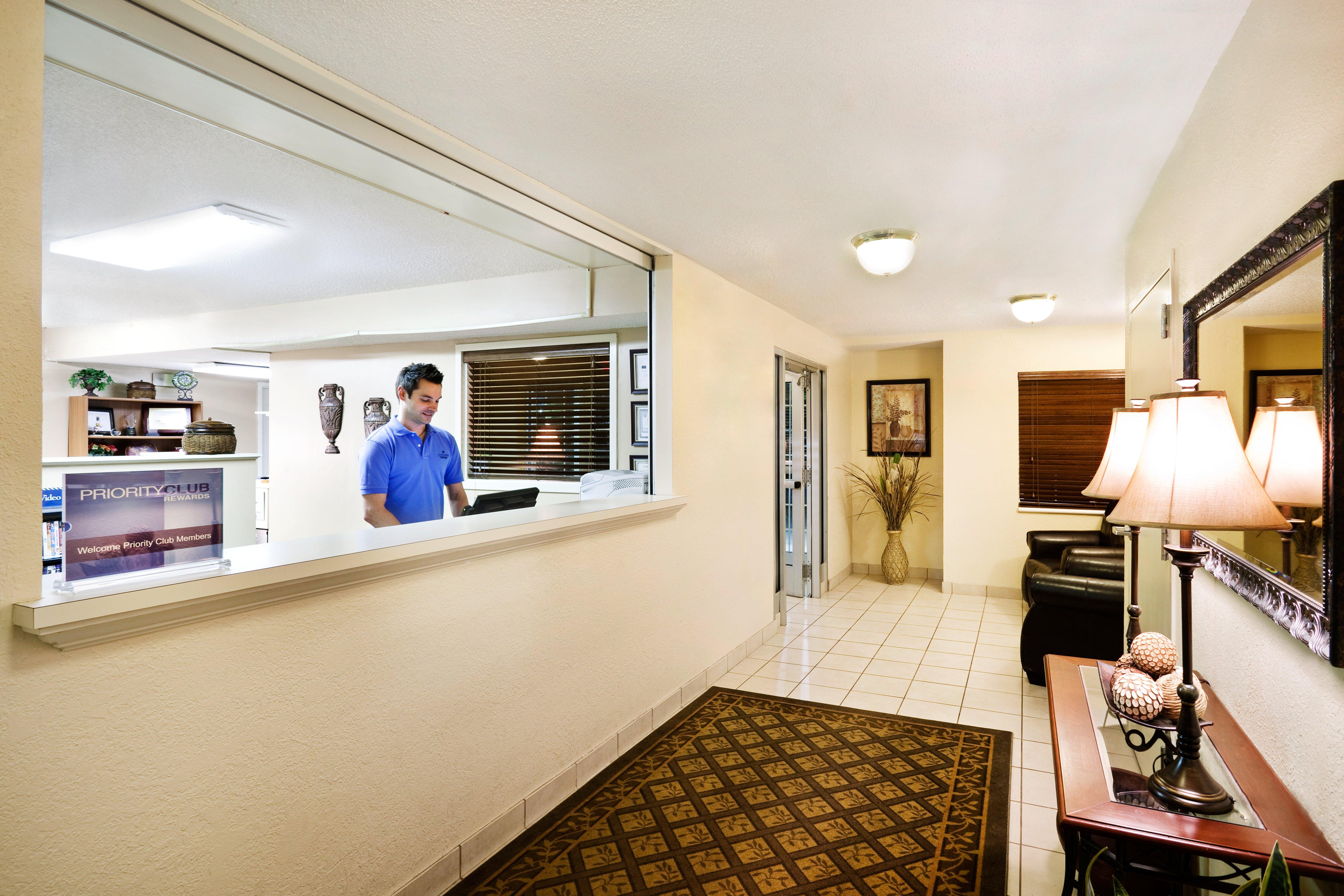 Sonesta Simply Suites Knoxville Exterior photo